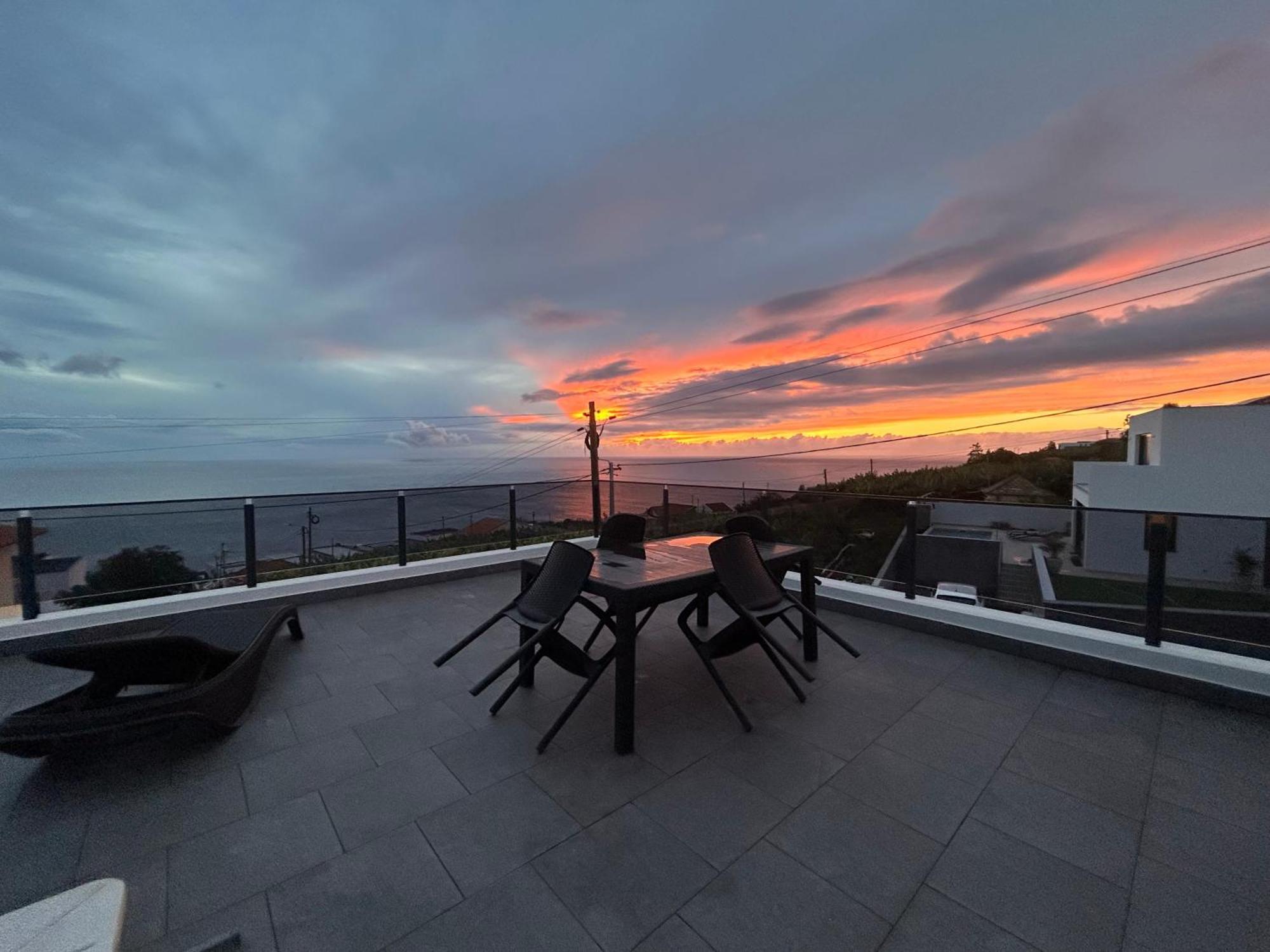 Calheta Ocean View Family Apartment - Air Condition Estreito Da Calheta Bagian luar foto